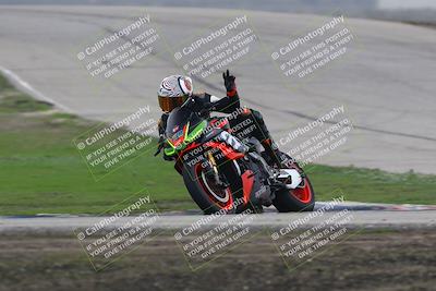 media/Nov-29-2025-TrackDaz (Sat) [[10ae2d9bce]]/B Group/Session 3 (Outside Grapevine)/